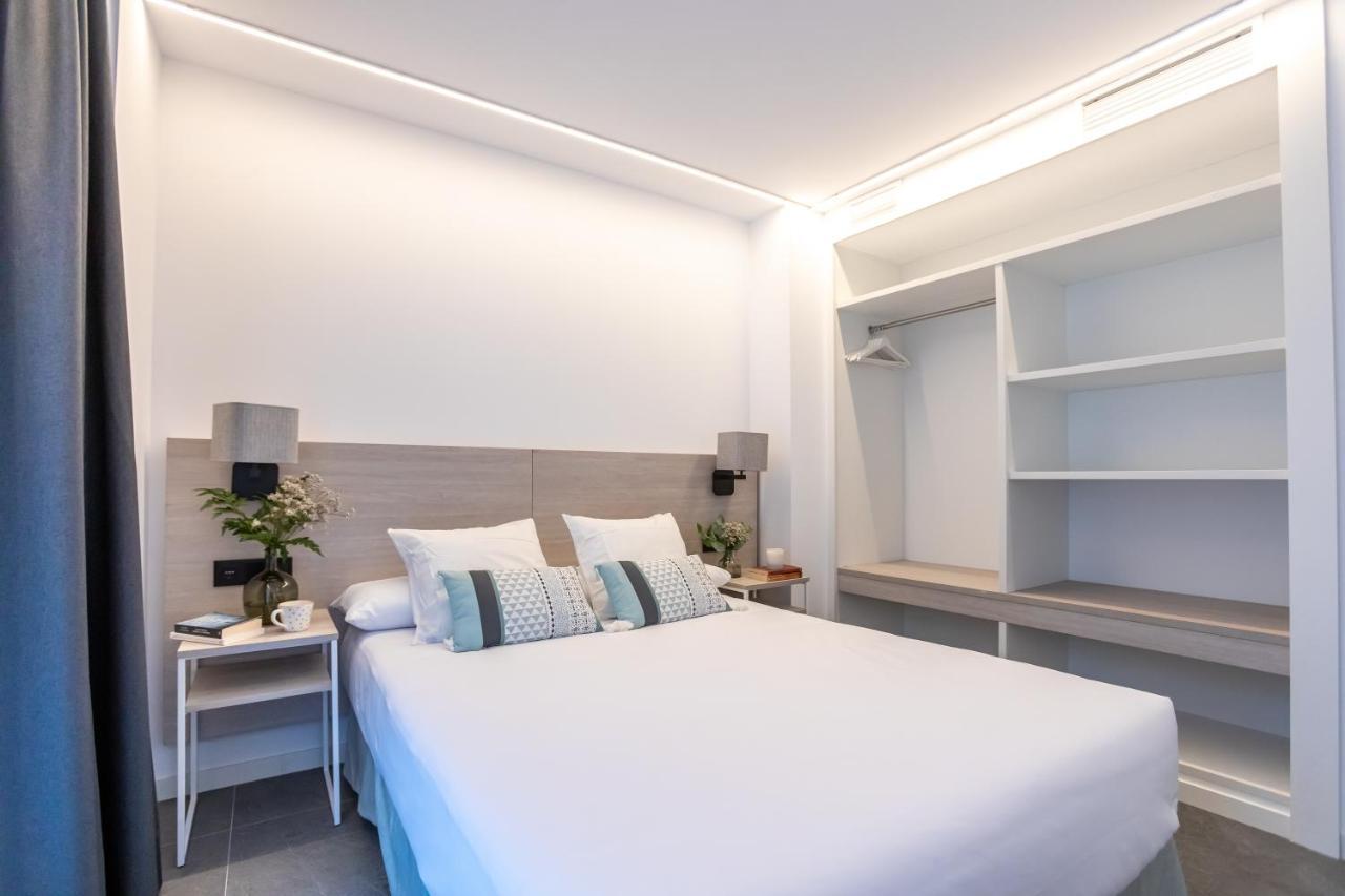Art Apartments Castelldefels Exterior foto