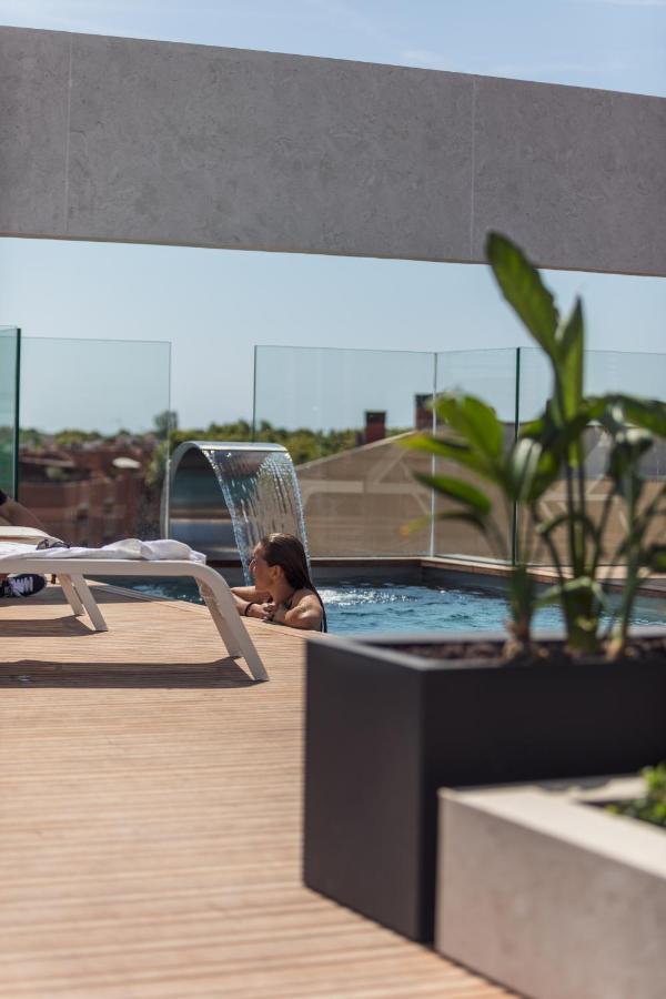 Art Apartments Castelldefels Exterior foto